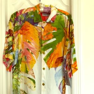 Jams World Hawaiian shirt - Small. Parrot motif